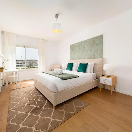 Expo - Double With Ac And Views בית הארחה ליסבון